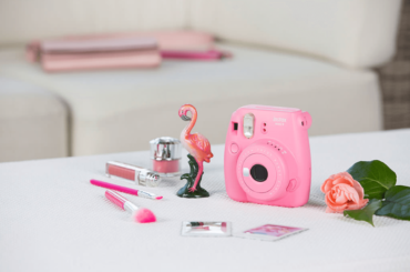 Câmera Instax Mini 9 rosa flamingo