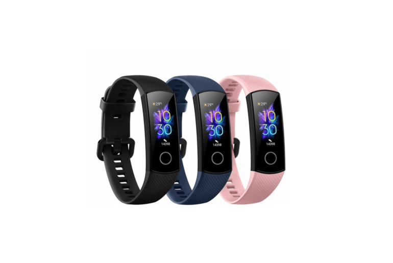 Huawei Honor Band 5 nas cores preta, azul e rosa