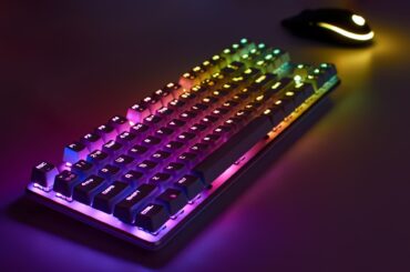 Teclado semi-mecânico