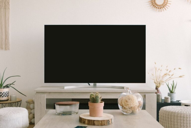 TV OLED ou QLED: quais as diferenças entre as telas?